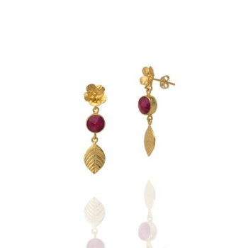 Earring made from brass, goldplated, Ruby