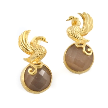 Fashionable earring, brass goldplated, with dusty pink Cateye