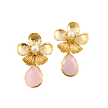 Earring made from brass, goldplated with pearl and Rosequartz