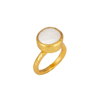 Ring made from brass, goldplated, baroquepearl