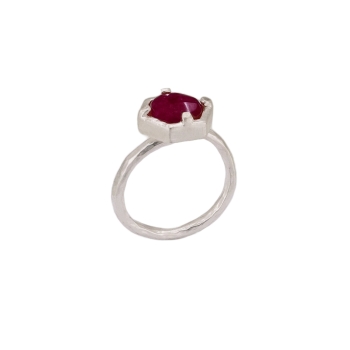 Ring made from brass, silverplated, red jade