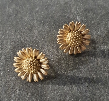 Earring made from brass, goldplated