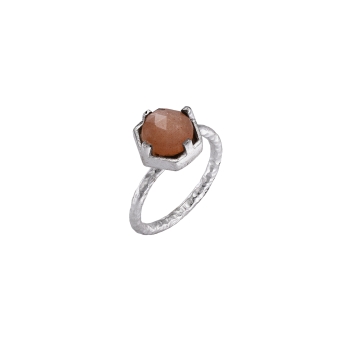 Ring made from 925 silver, peach moonstone