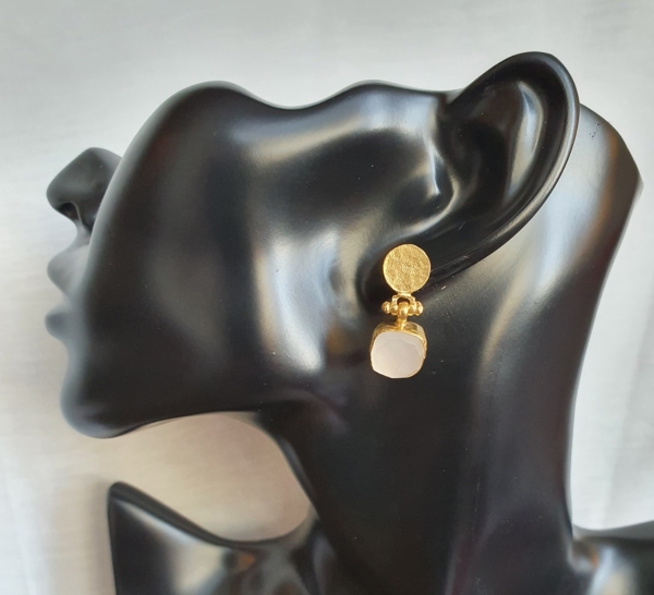 Earring made from brass, goldplated, Rosequartz