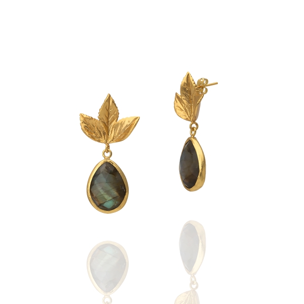 Earring made from brass, goldplated, Labradorite