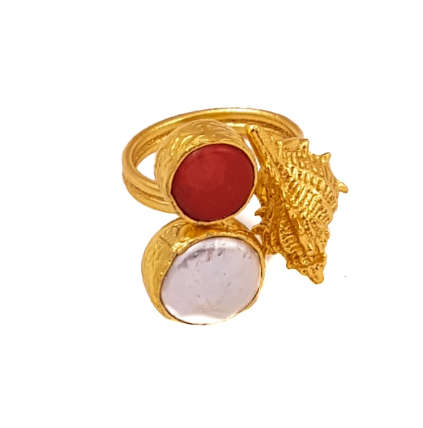 Ring made from brass, goldplated, coral, baroque pearl