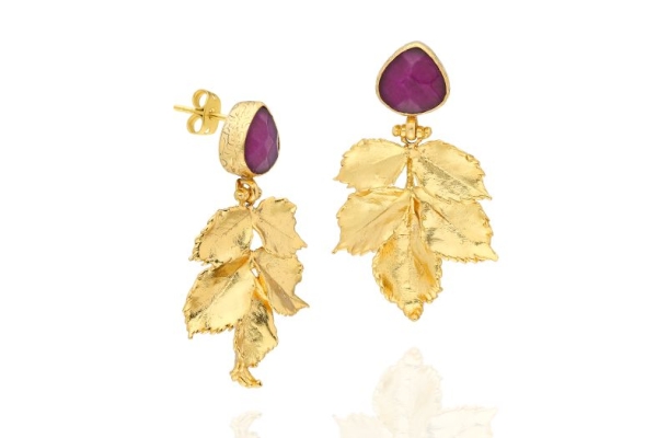 Earring made from brass, goldplated,  redpurple chalcedony