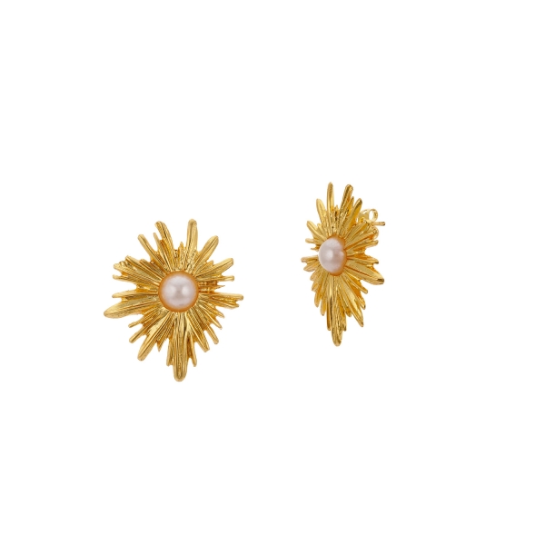 Earring made from brass, goldplated, Pearl