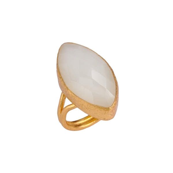 Ring made from brass, goldplated, Chalcedony