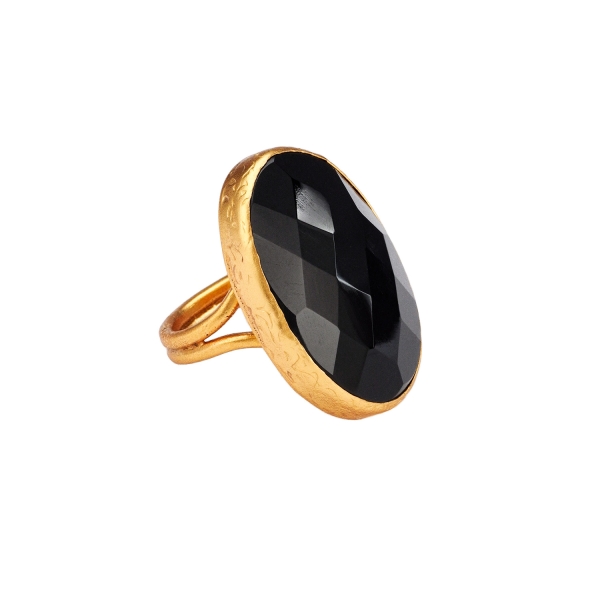 Ring made from brass, goldplated, with large Onyx