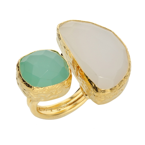 Ring aus Messing vergoldet, mit Aquachalcedon und weißem Chalcedon