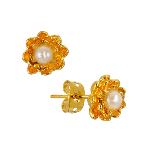 Earring made from brass, goldplated, pearl